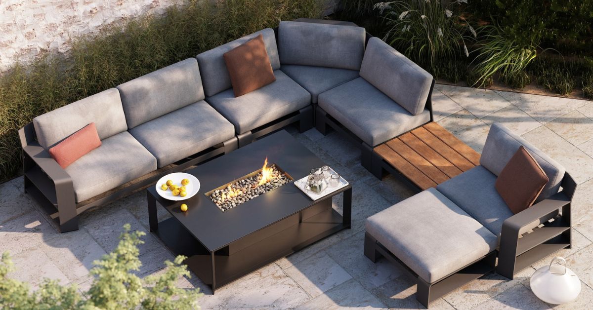 Tips for Arranging Outdoor Seating to Encourage Conversation