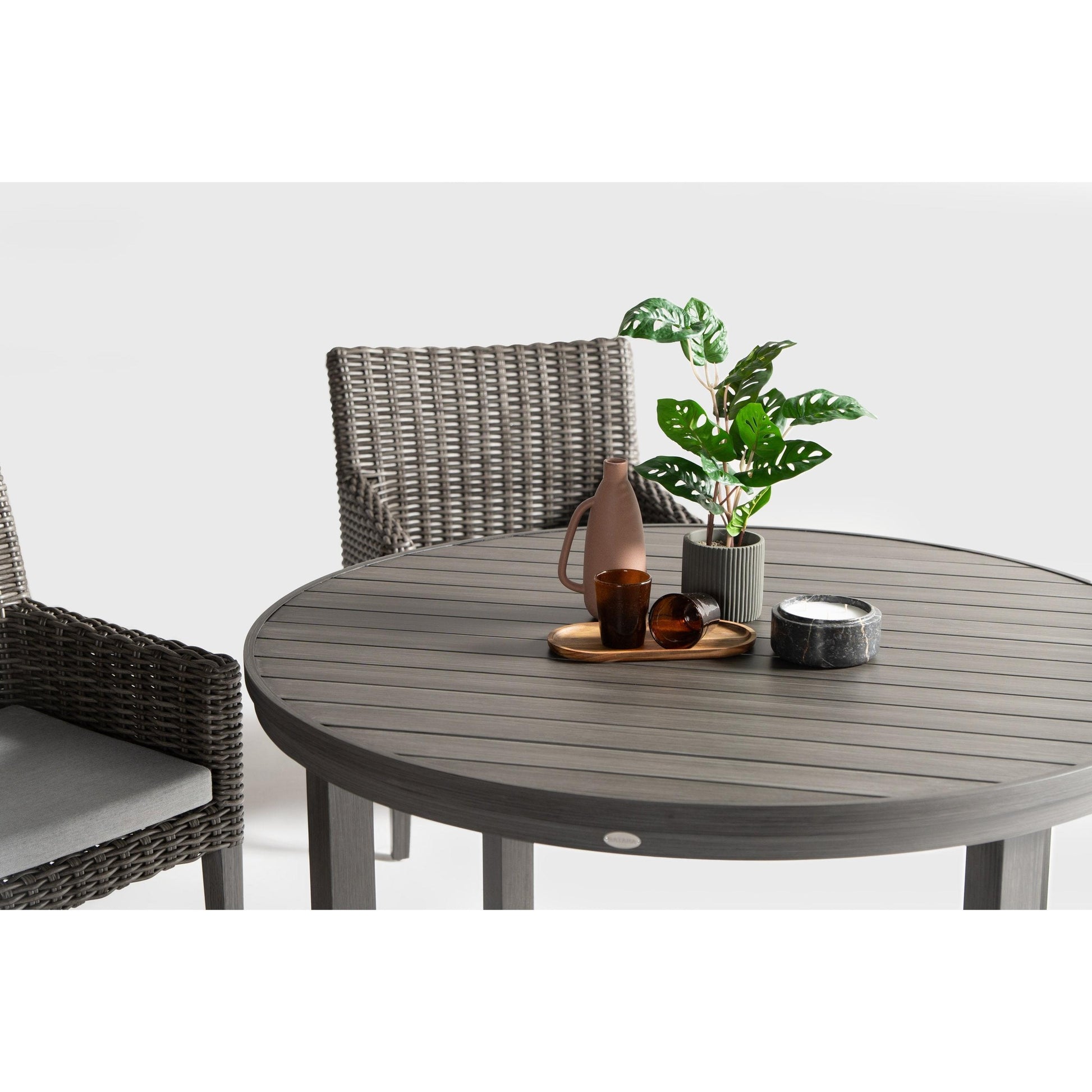 ratana-sunbury-54-inch-round-dining-table-with-umbrella-hole-13