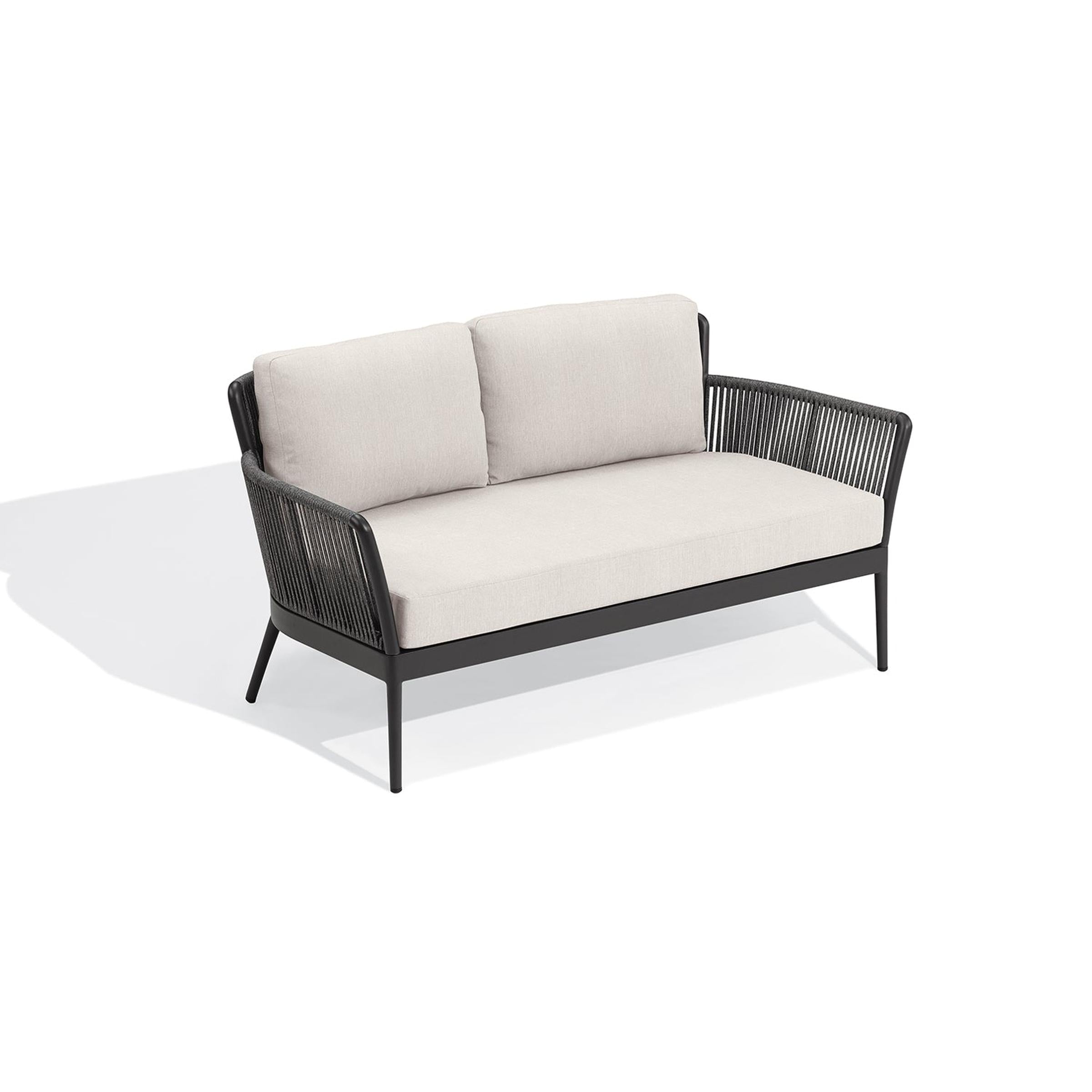 Nette Loveseat