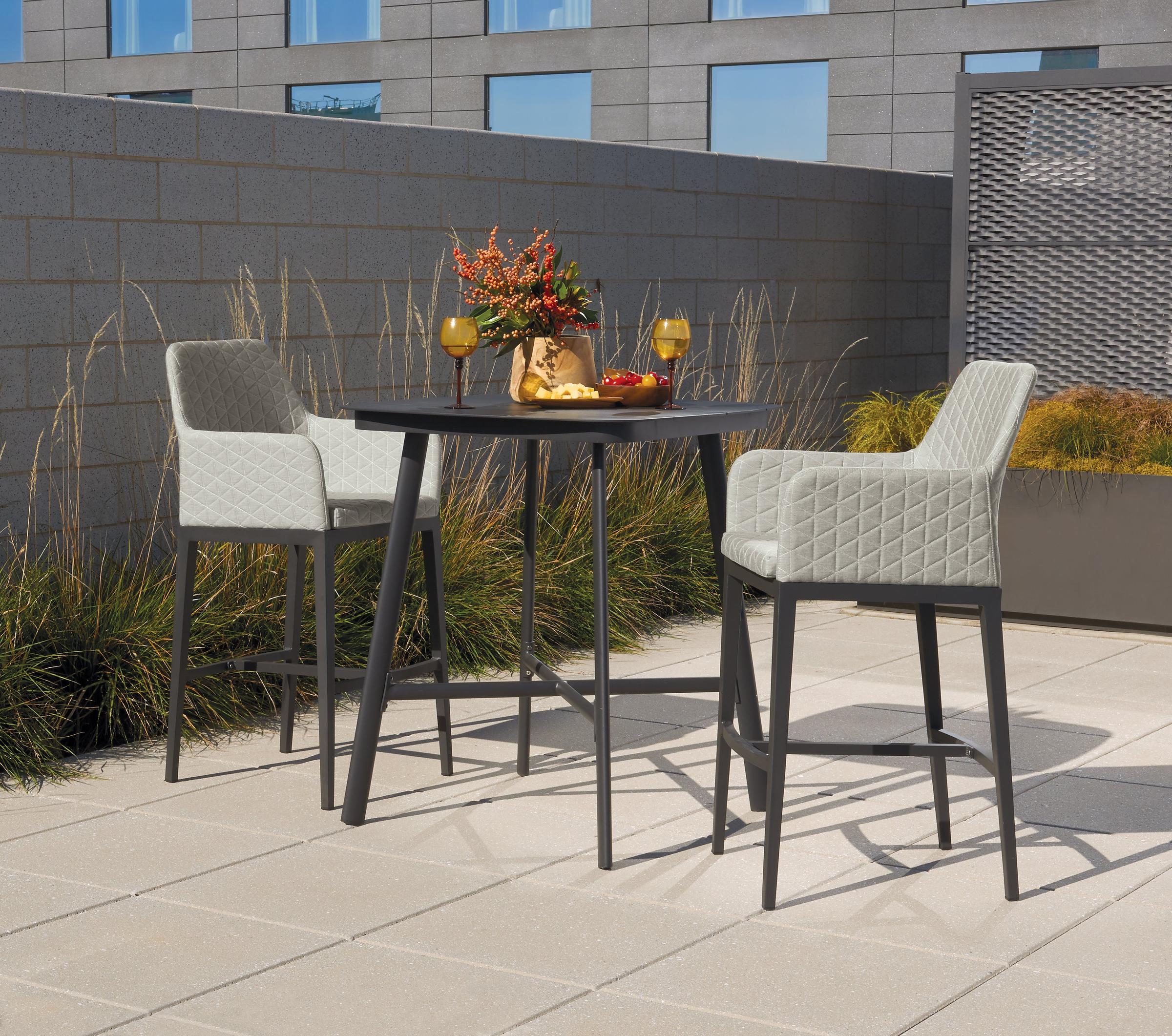 Oland 3-Piece Bar Table Set