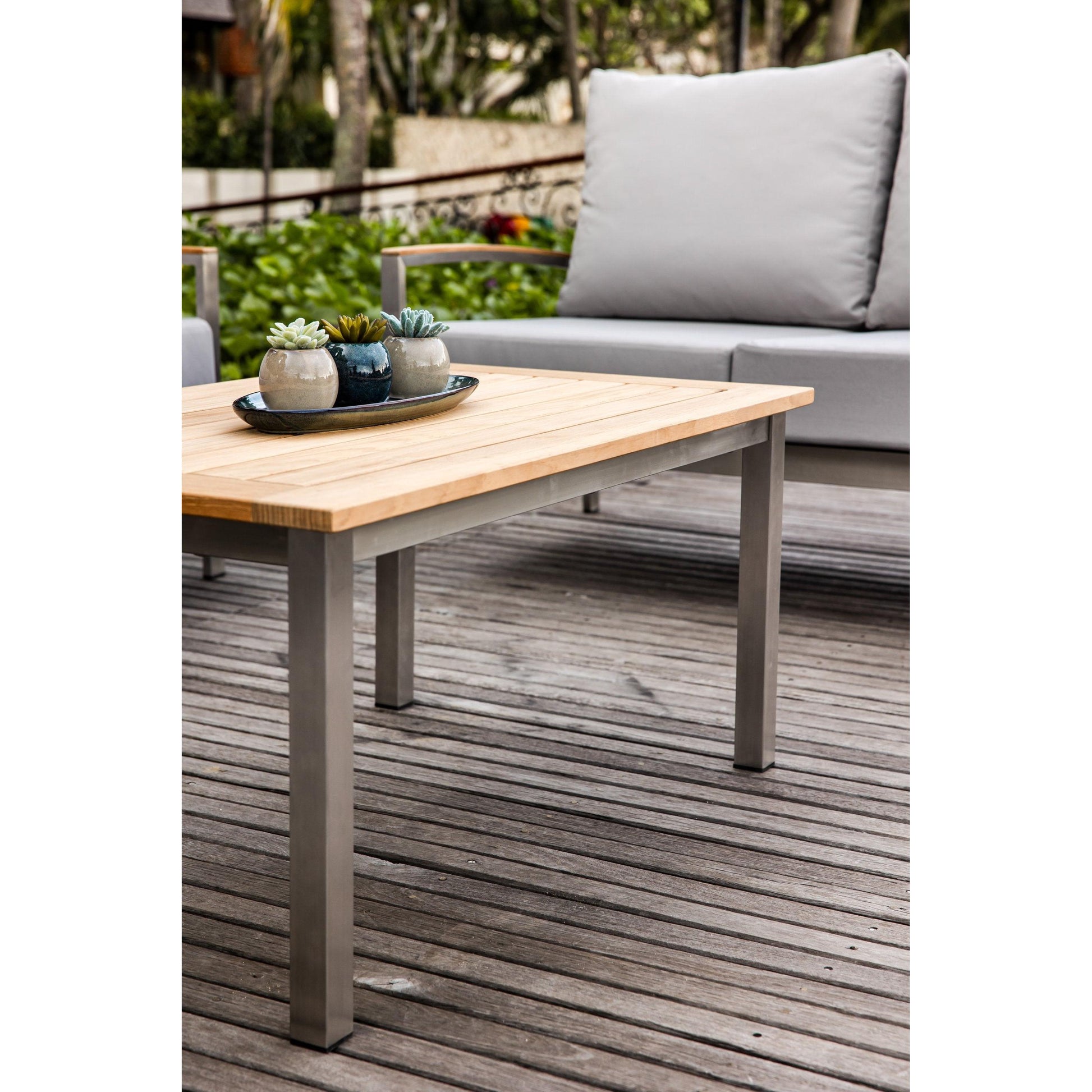 Three Birds Casual Avanti-Lifestyle Image