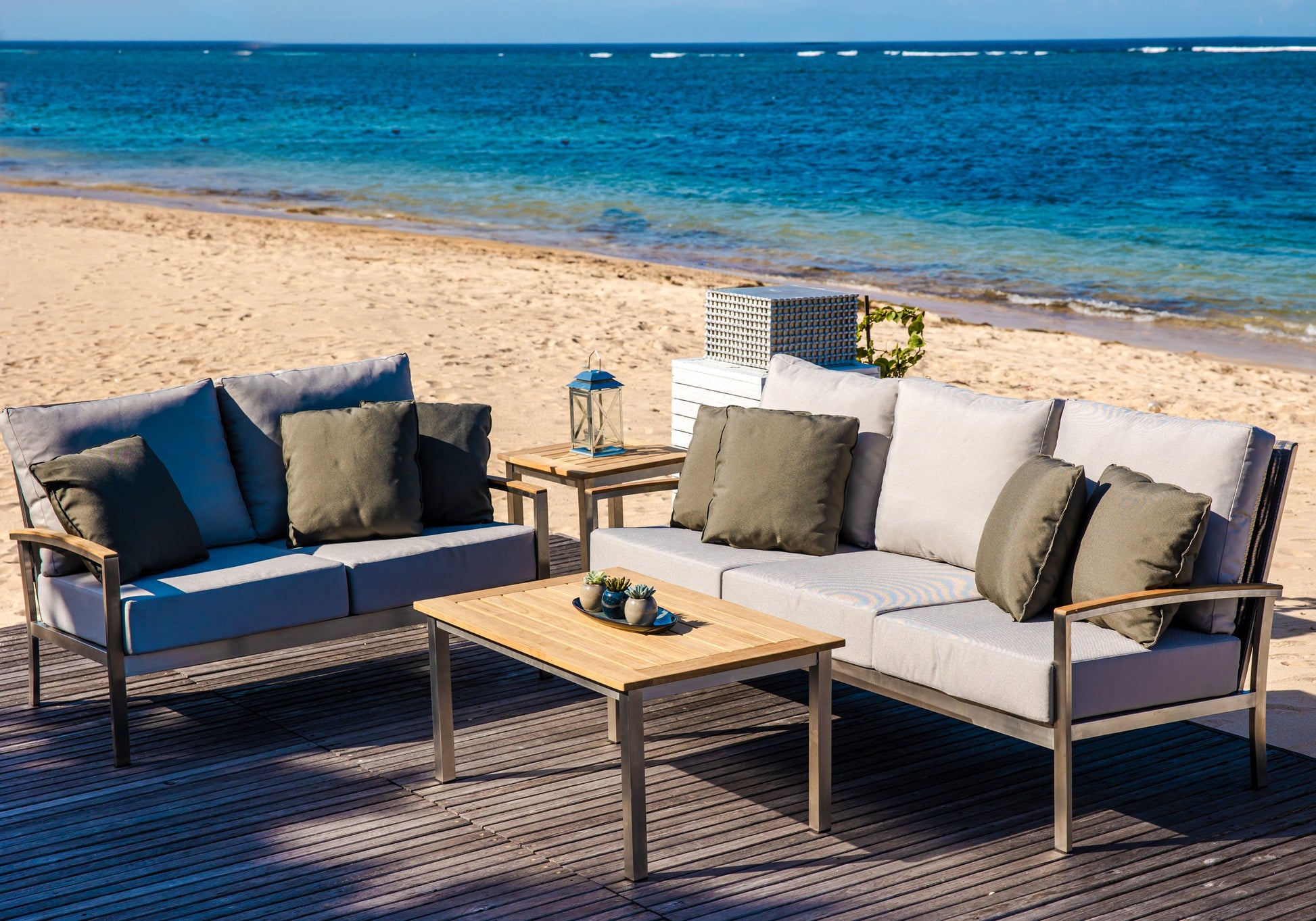 Three Birds Casual Avanti-Lifestyle Image