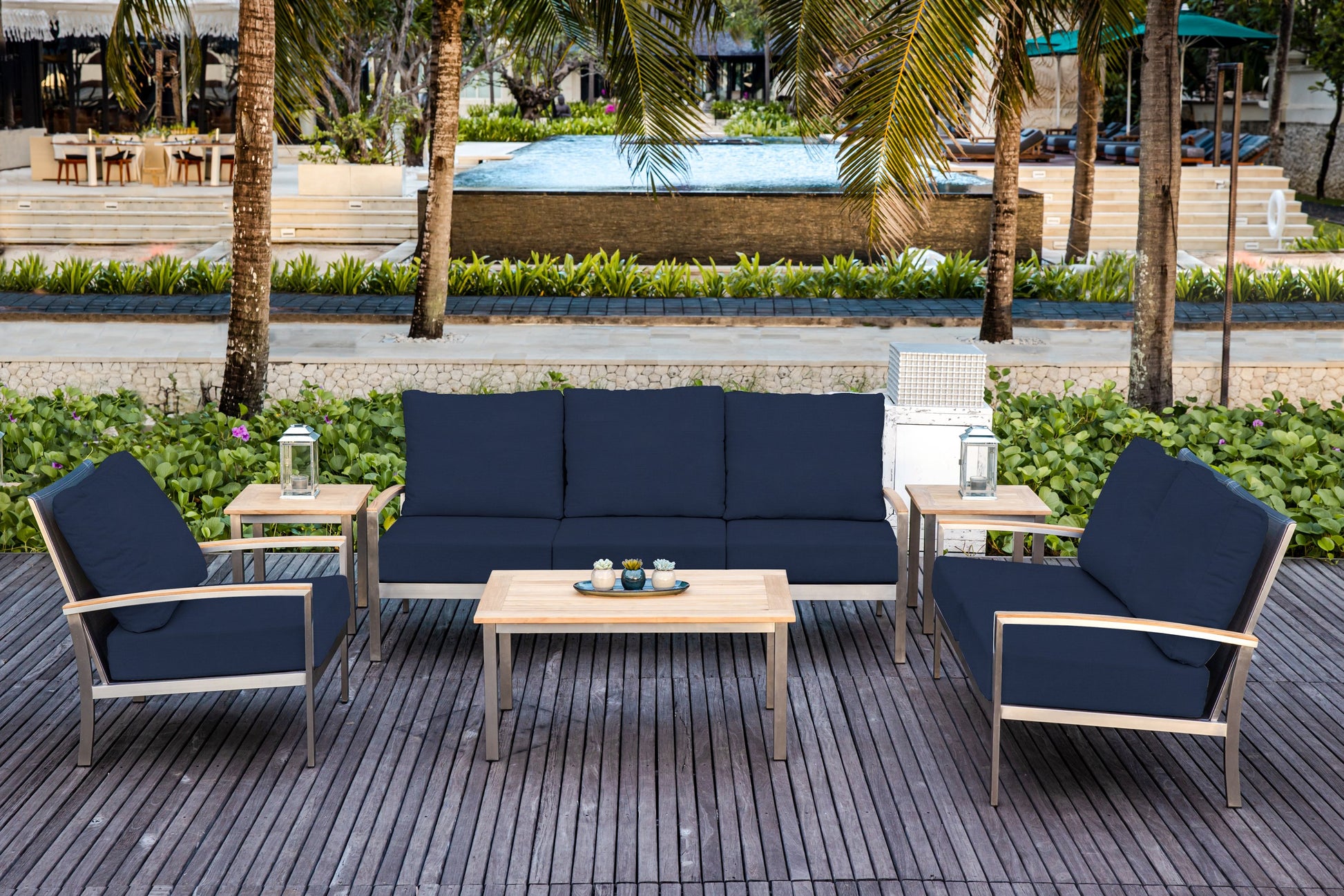 Three Birds Casual Avanti-Lifestyle Image