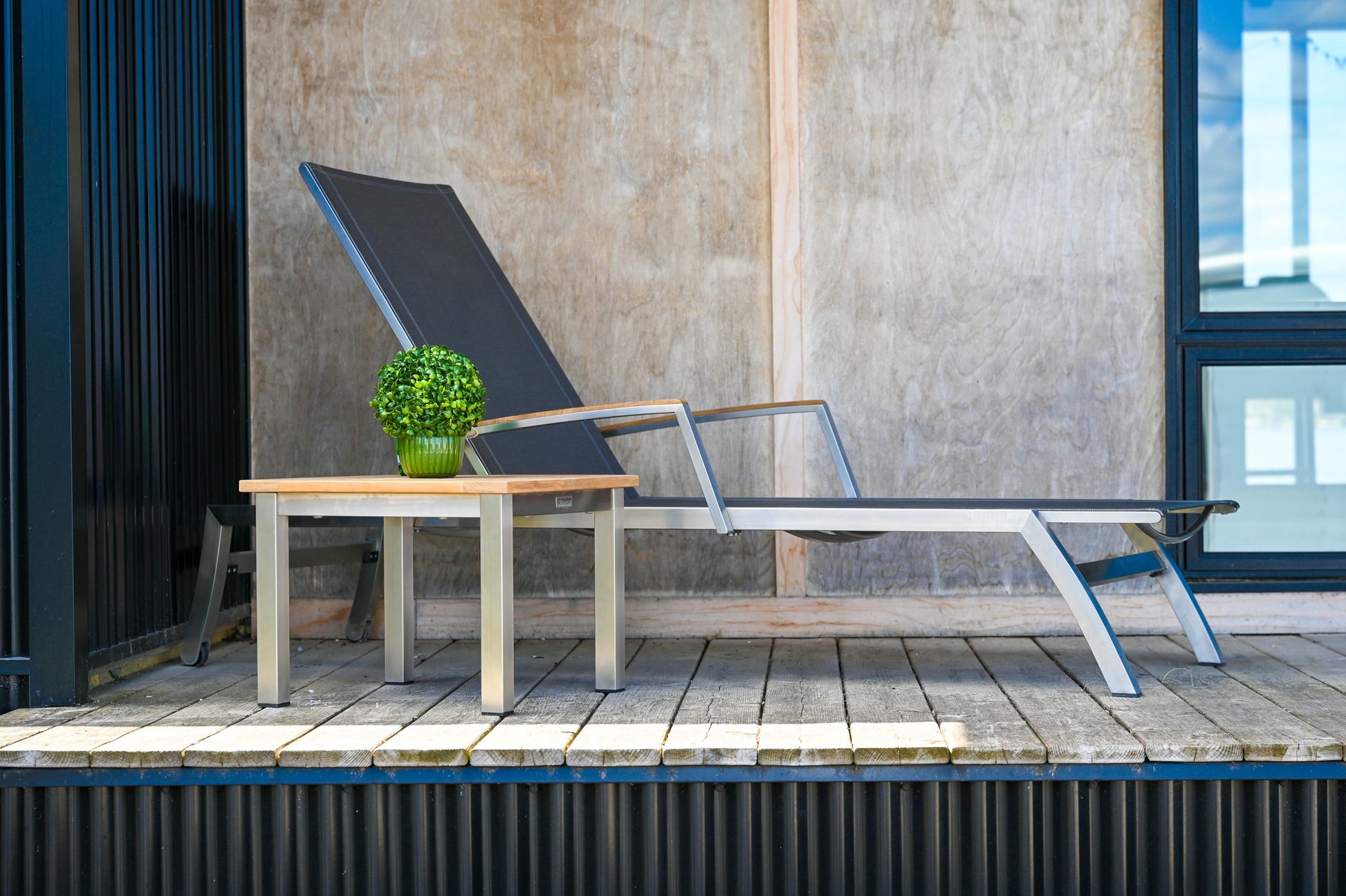 Three Birds Casual Avanti