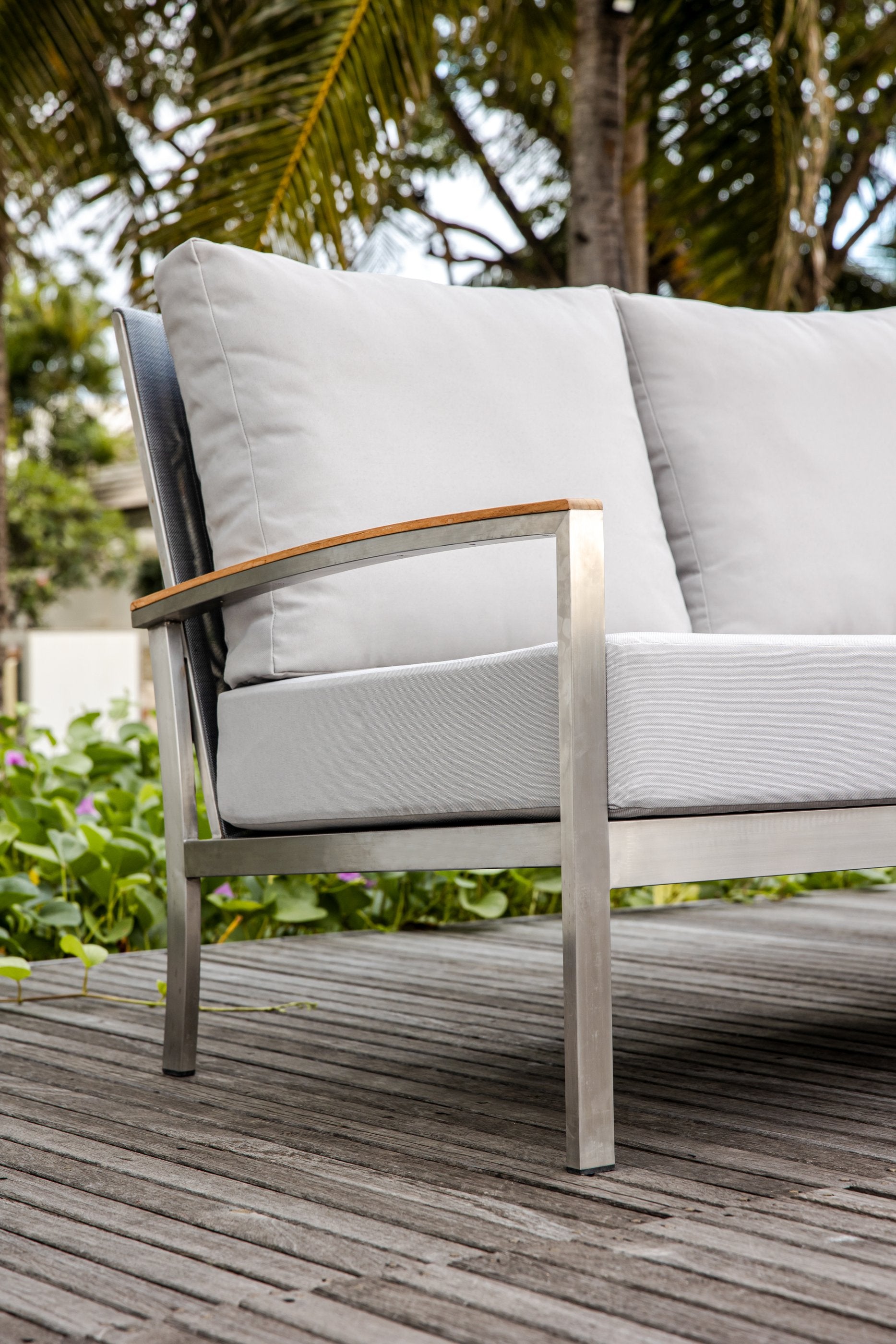 Three Birds Casual Avanti