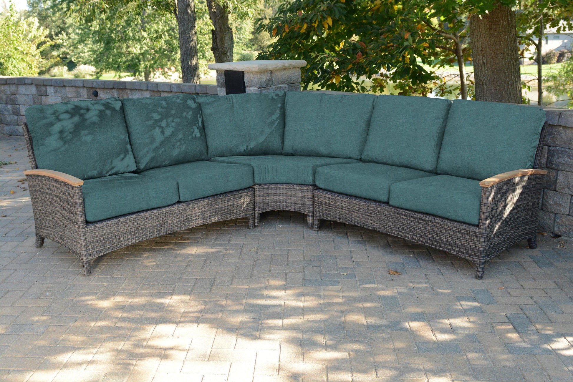 Three Birds Casual Bella-Lifestyle Image