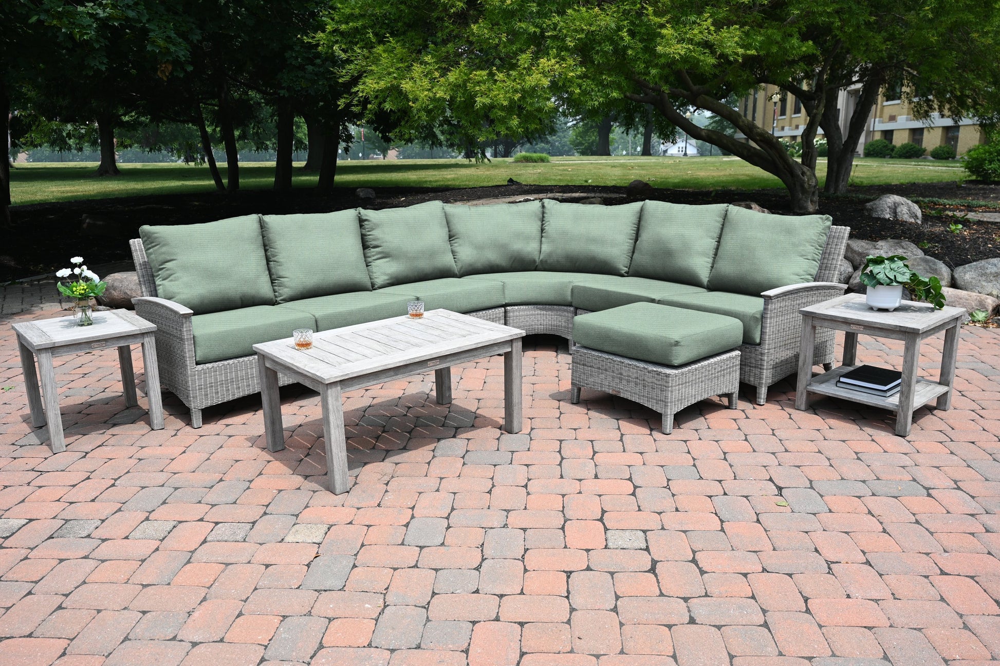 Three Birds Casual Bella