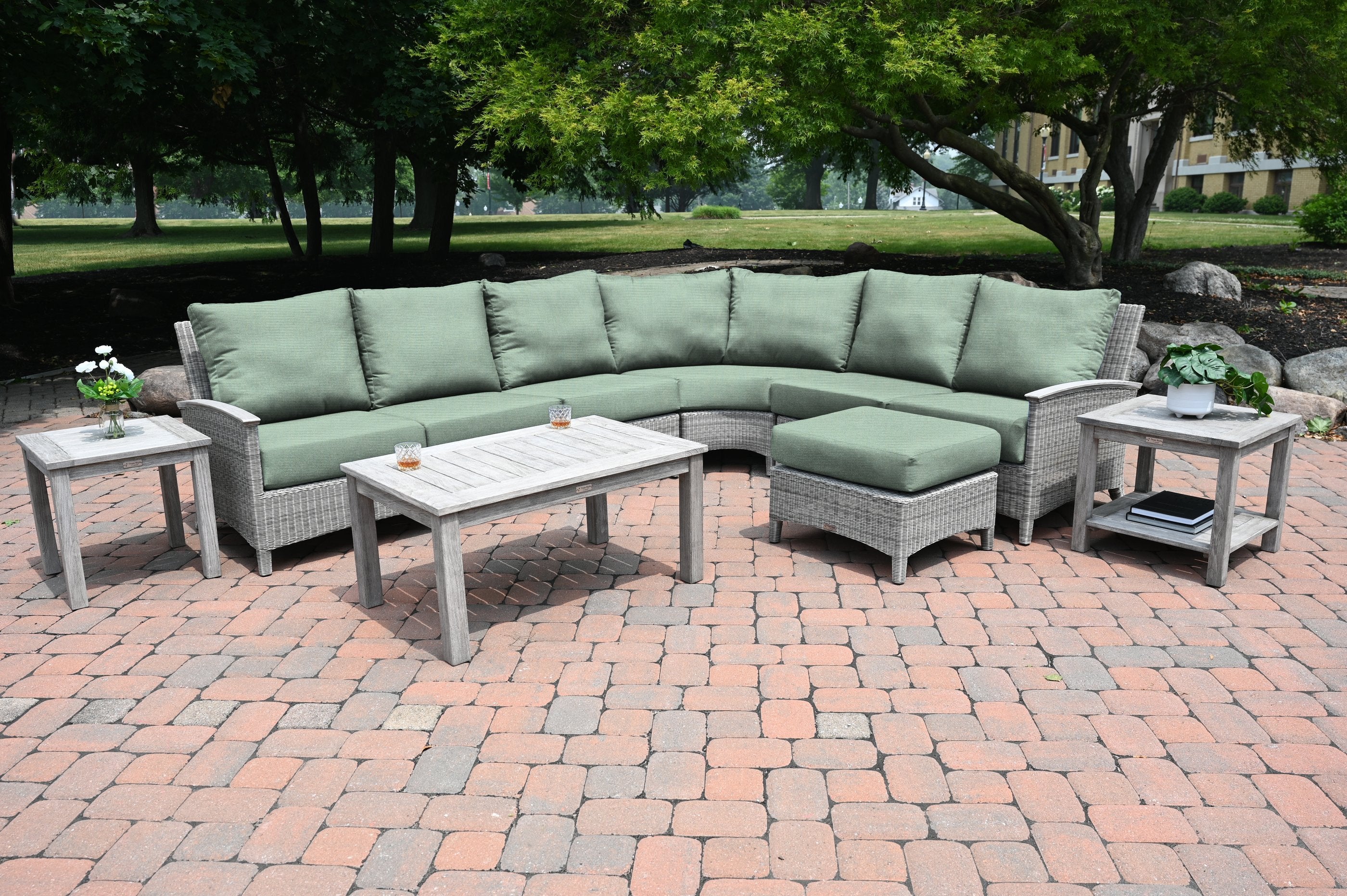 Three Birds Casual Bella