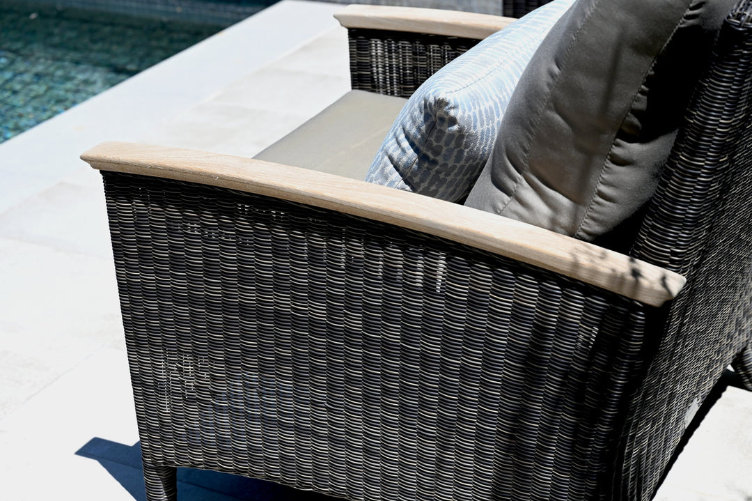 Three Birds Casual Bella