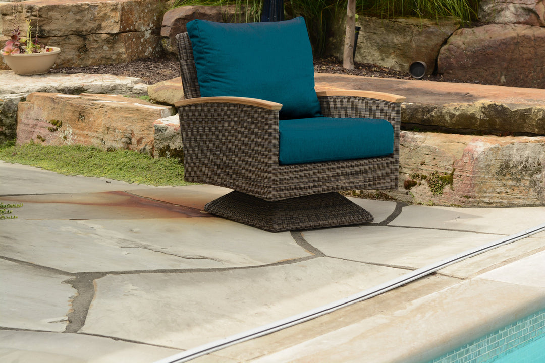 Three Birds Casual Bella