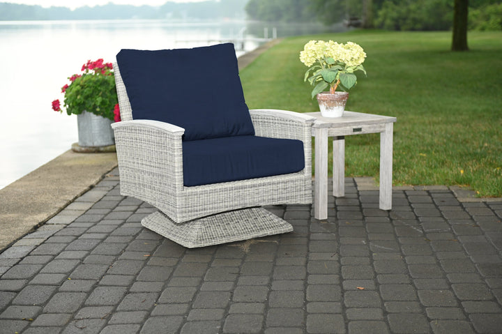 Three Birds Casual Bella