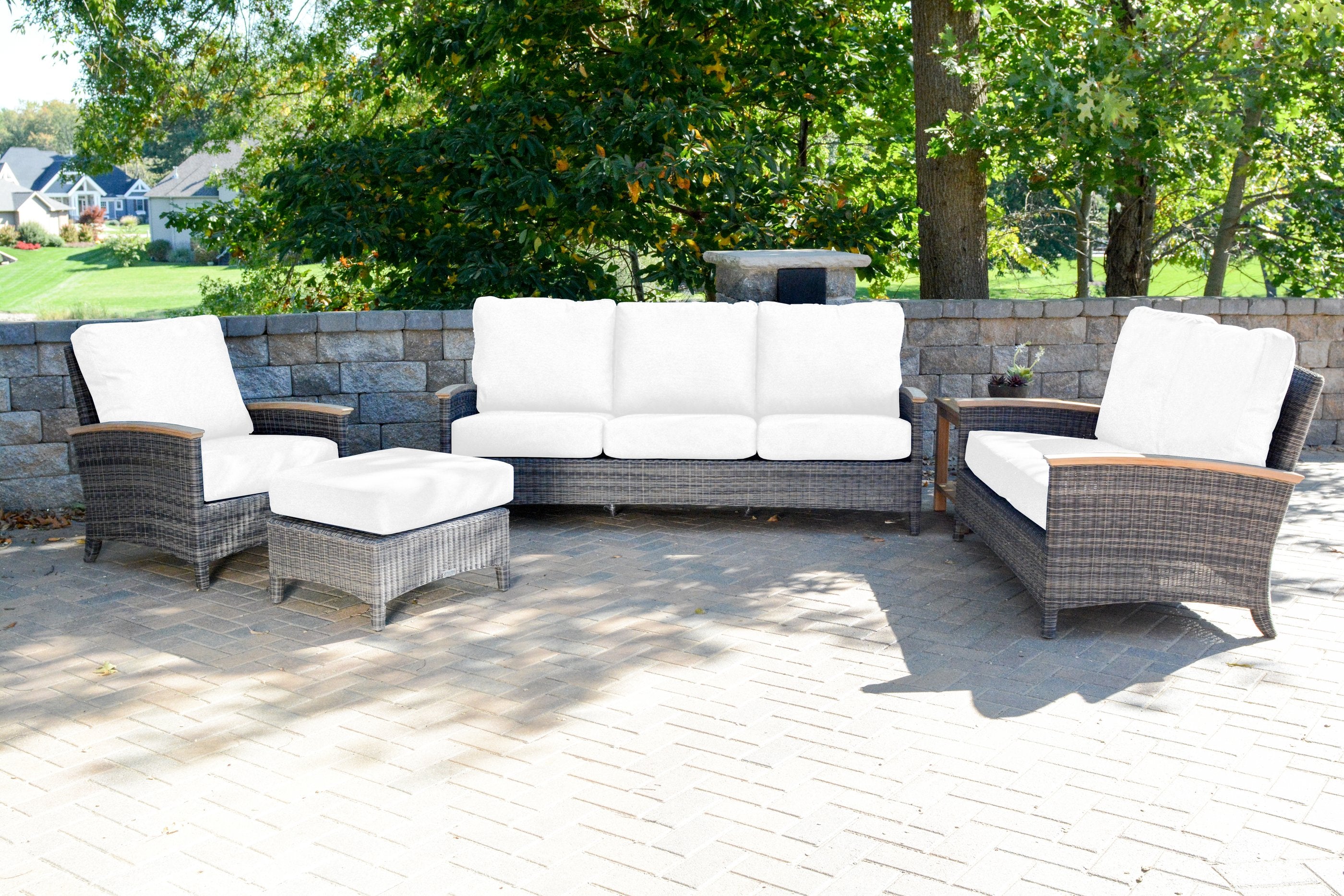 Three Birds Casual Bella