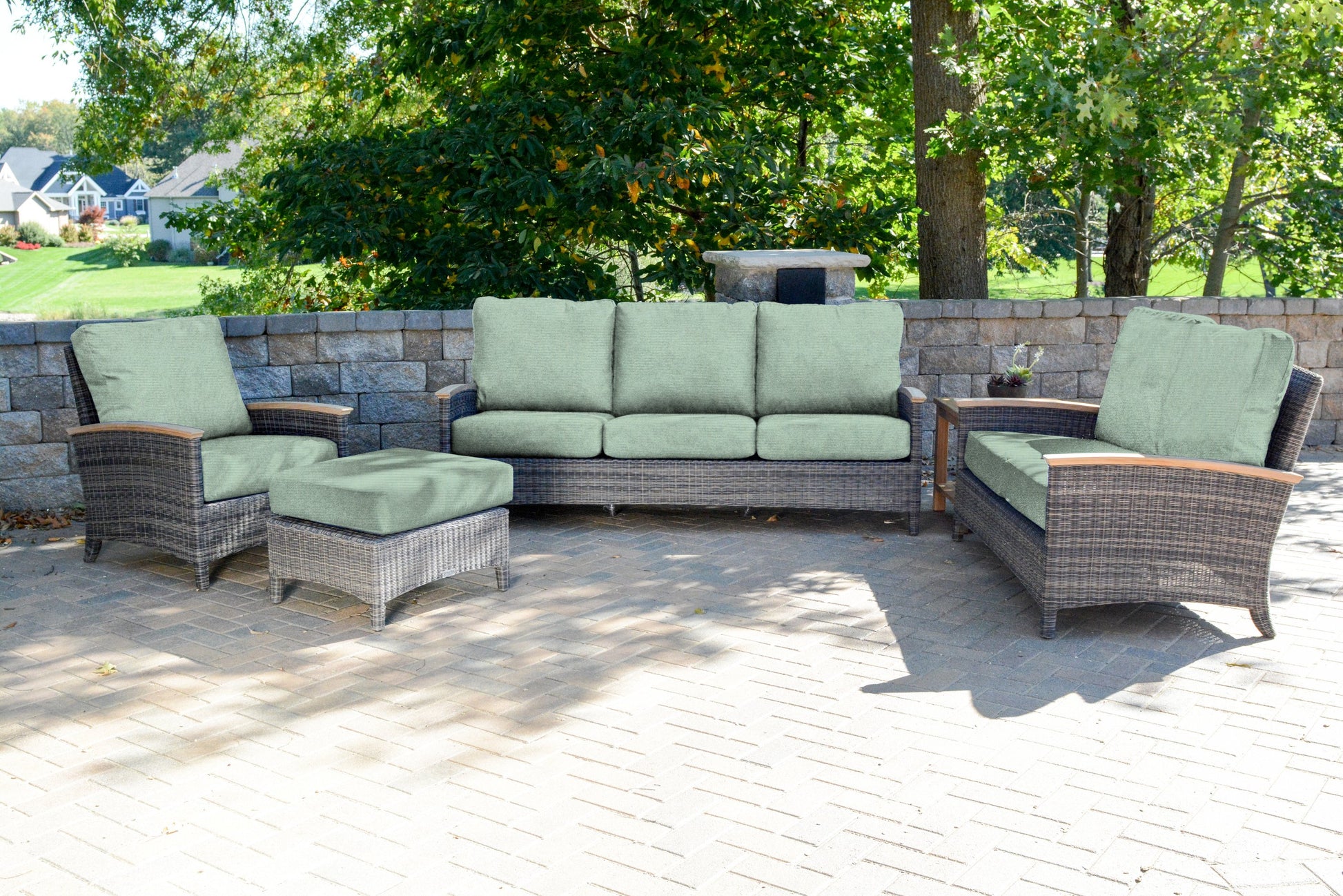 Three Birds Casual Bella