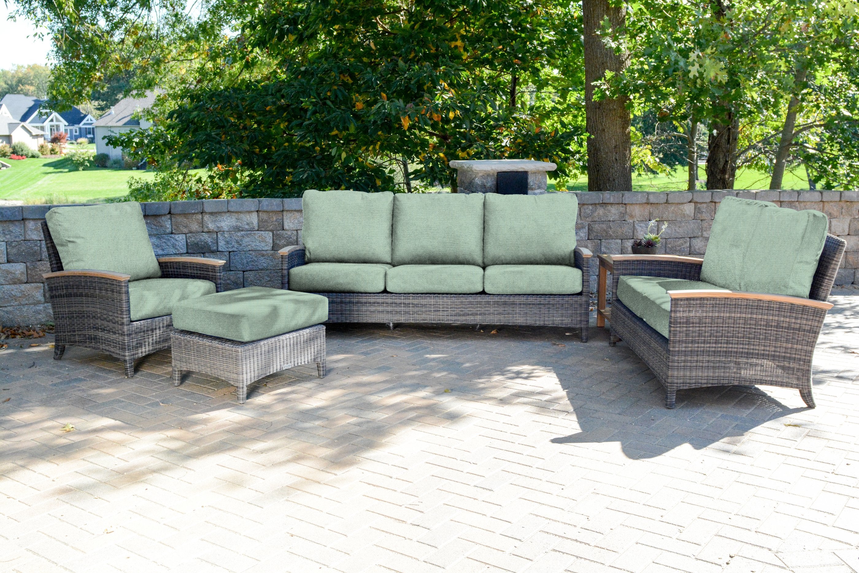 Three Birds Casual Bella