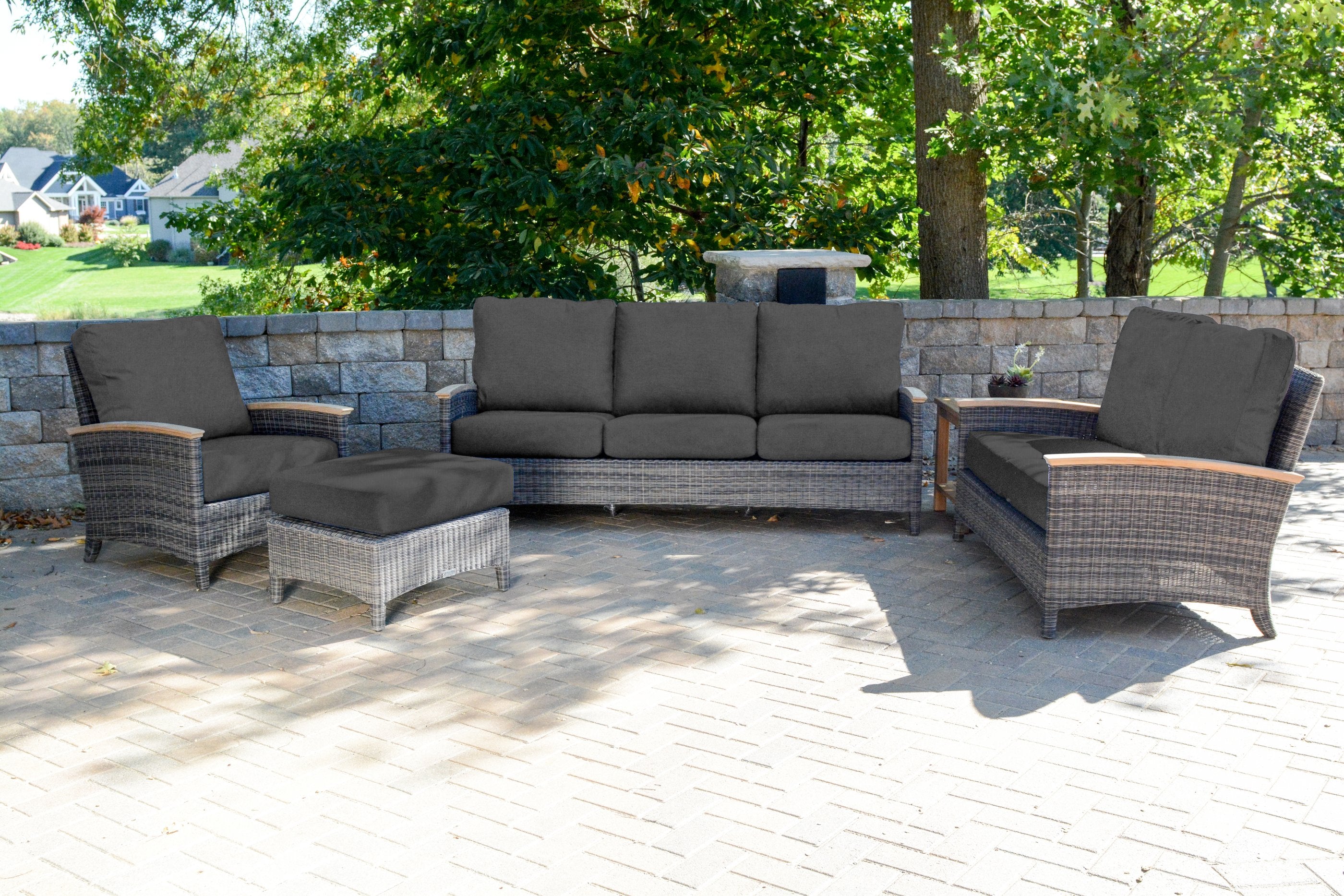 Three Birds Casual Bella