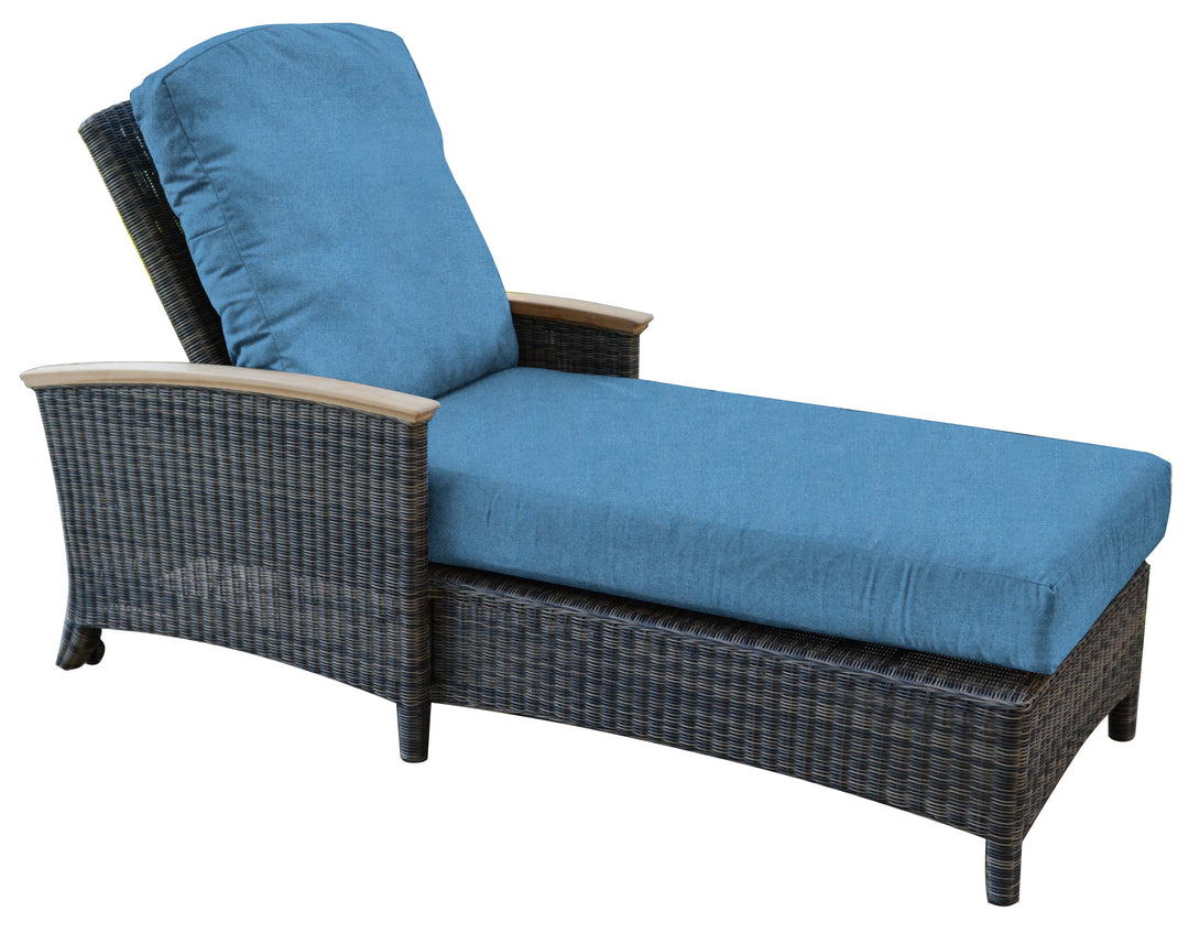 Bella Chaise Lounger
