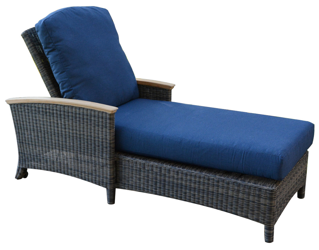 Bella Chaise Lounger