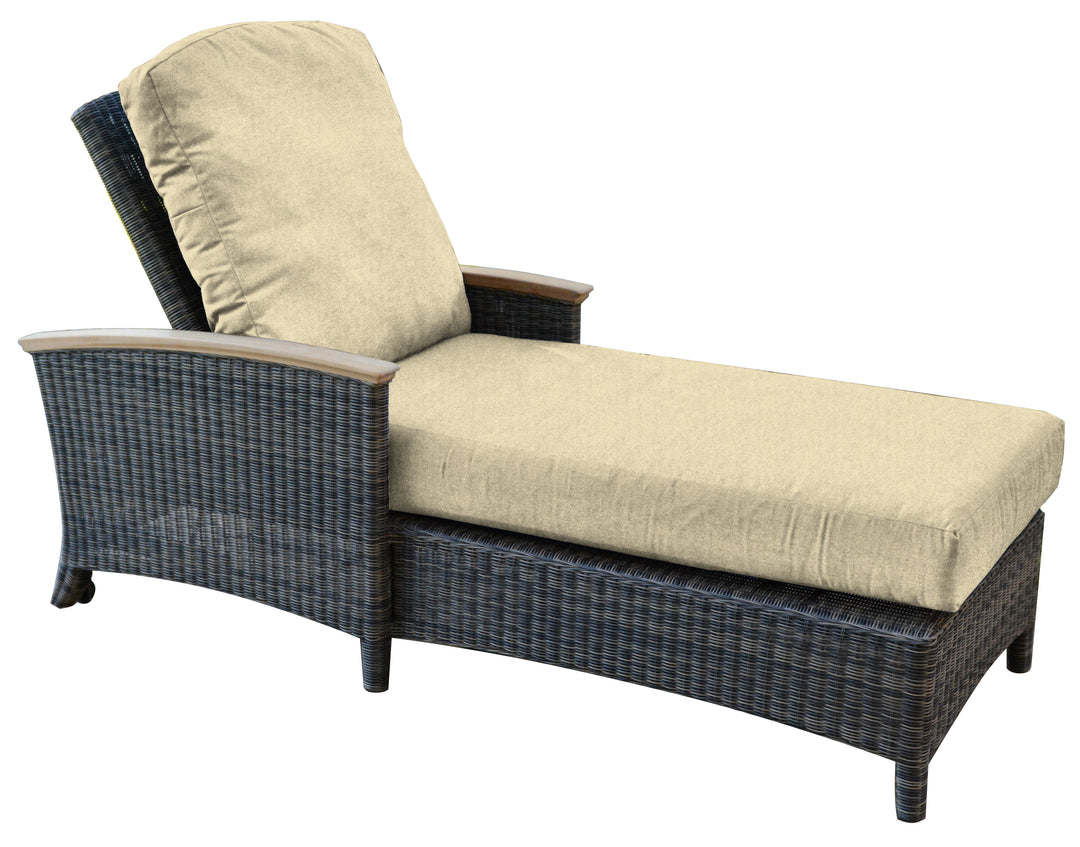 Bella Chaise Lounger