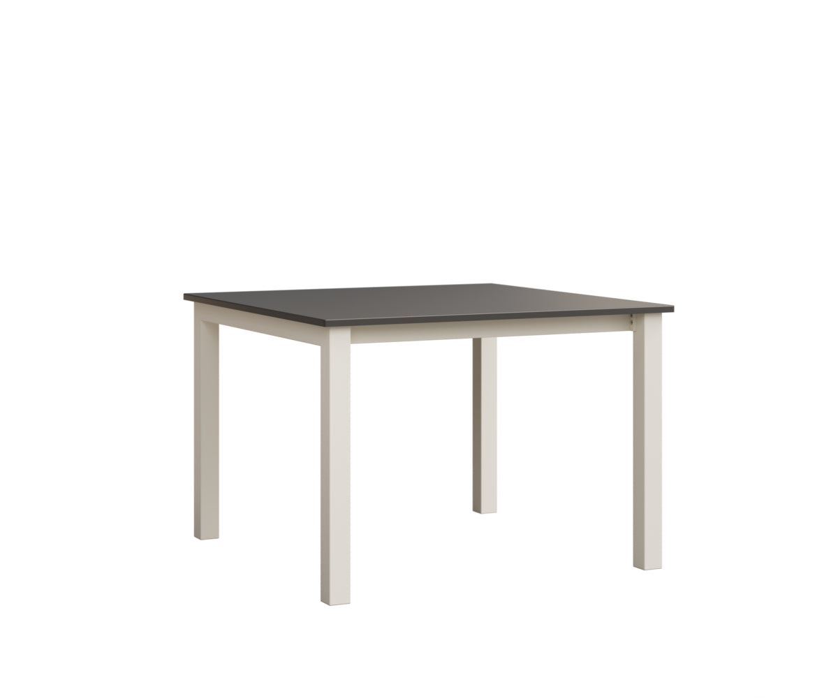 Berkley Expandable 42" x 42" Table
