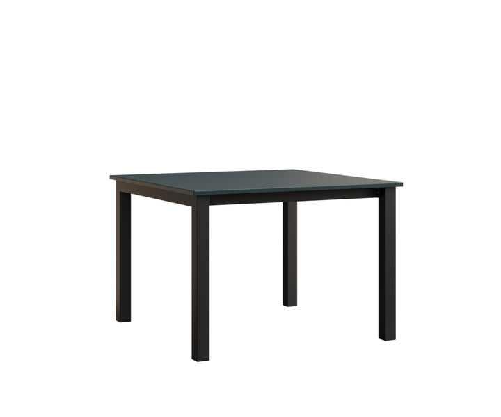 Berkley Expandable 42" x 42" Table