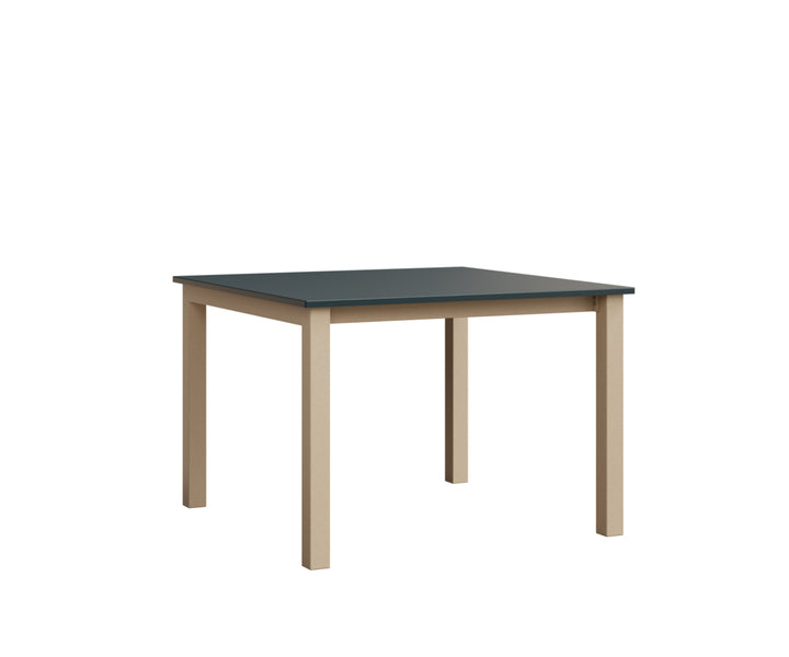 Berkley Expandable 42" x 42" Table