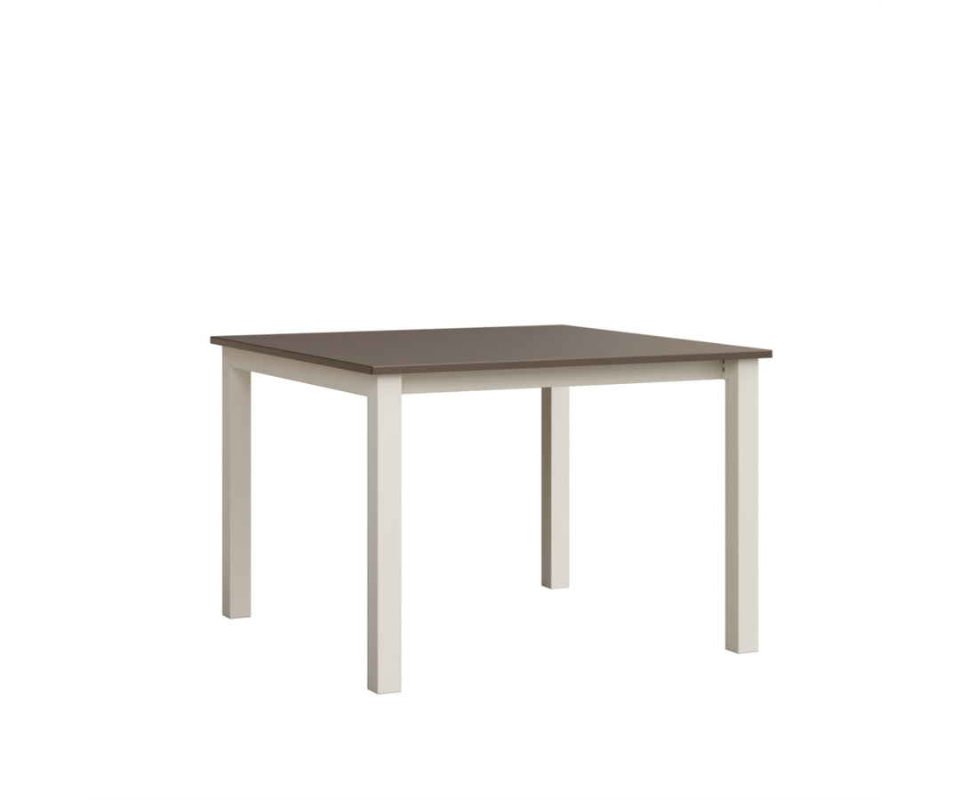 Berkley Expandable 42" x 42" Table