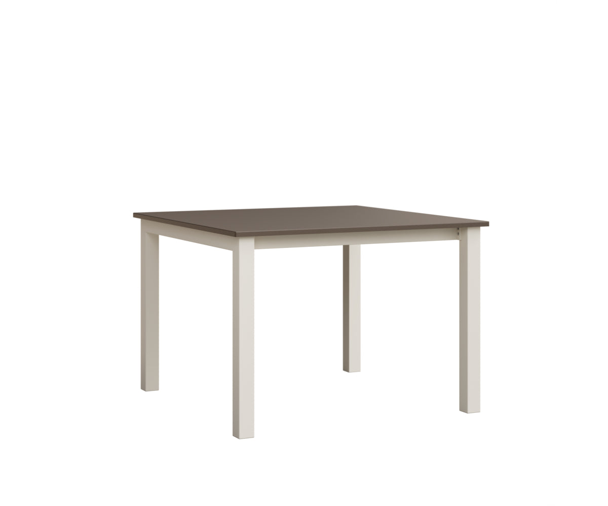 Berkley Expandable 42" x 42" Table