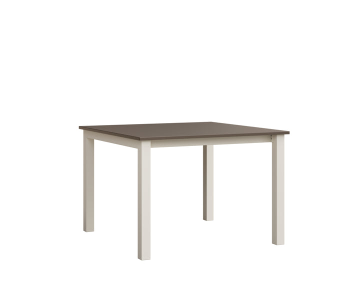 Berkley Expandable 42" x 42" Table