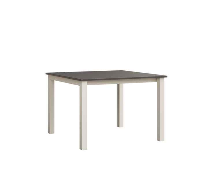 Berkley Expandable 42" x 42" Table