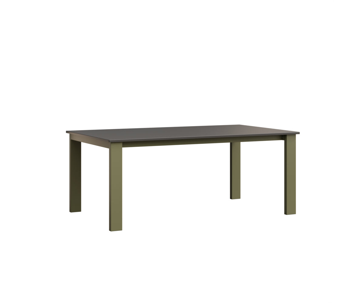 Berkley Expandable 42" x 72" Table