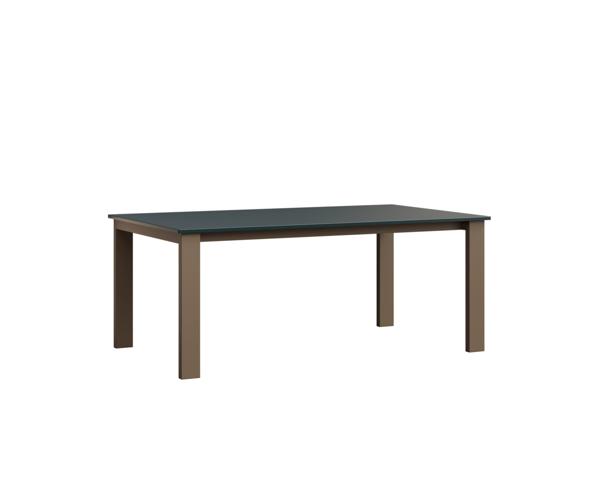 Berkley Expandable 42" x 72" Table