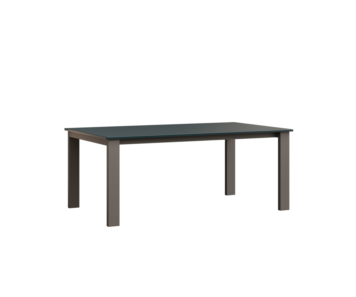Berkley Expandable 42" x 72" Table