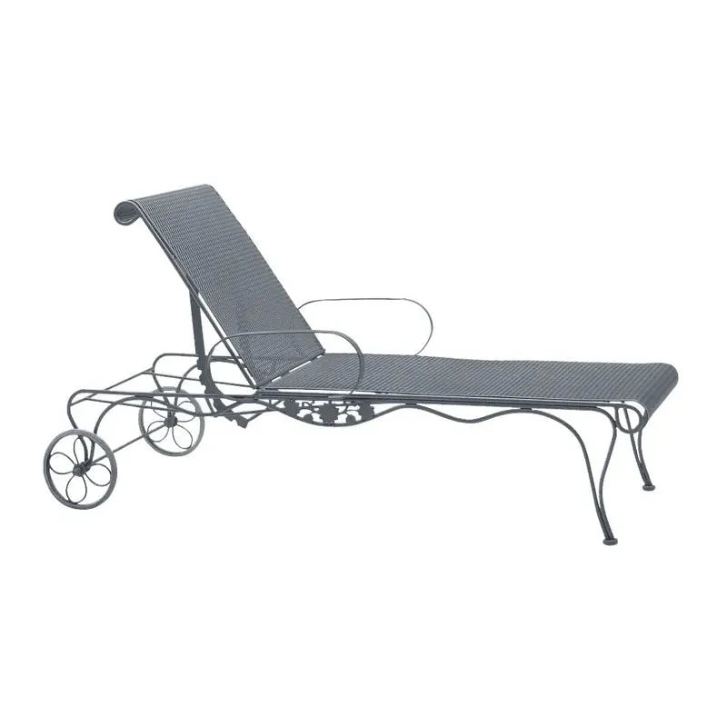 Briarwood Adjustable Chaise Lounge