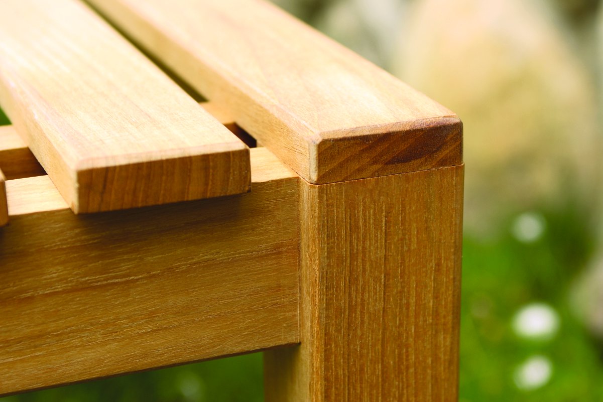 Three Birds Casual Charleston