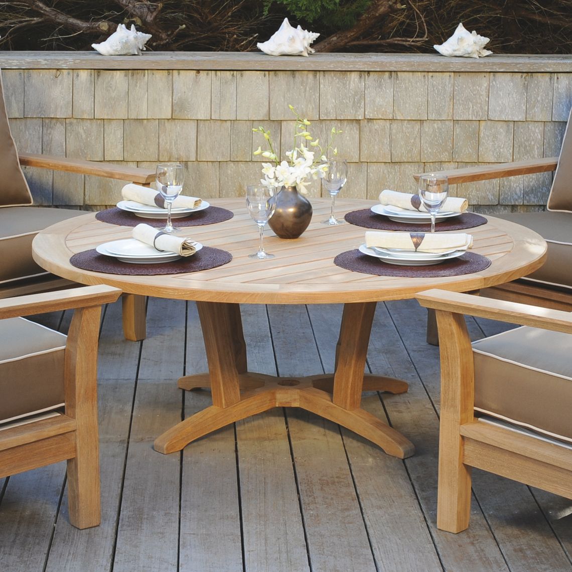 Chat 55" Table w/Umbrella Hole