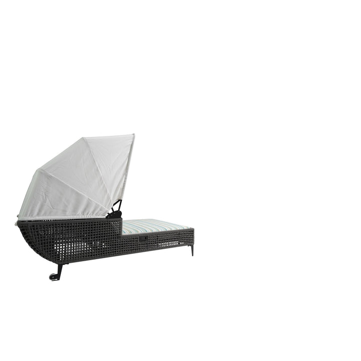 ratana-genval-daybed-with-sunbrella-canopy-1