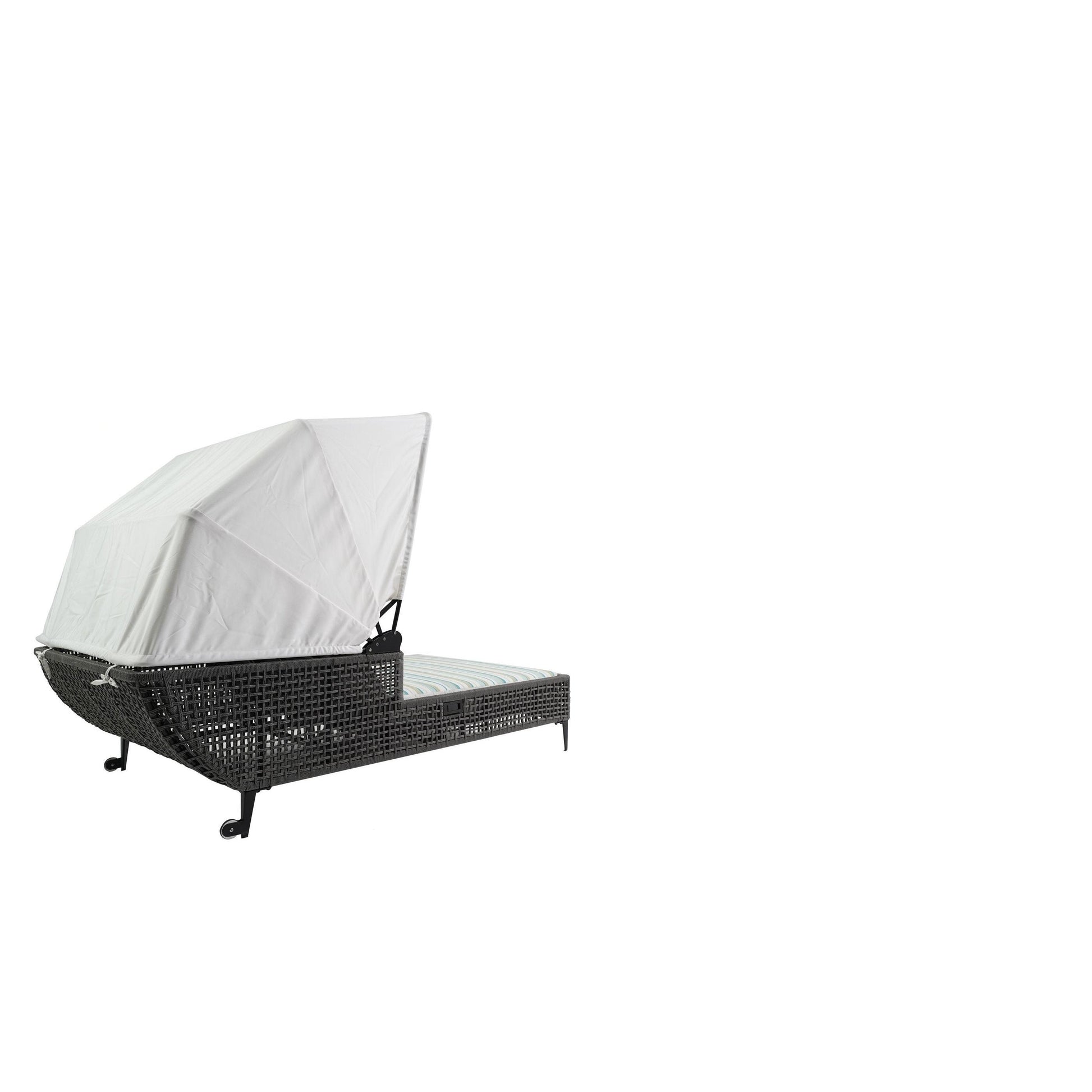ratana-genval-daybed-with-sunbrella-canopy-2