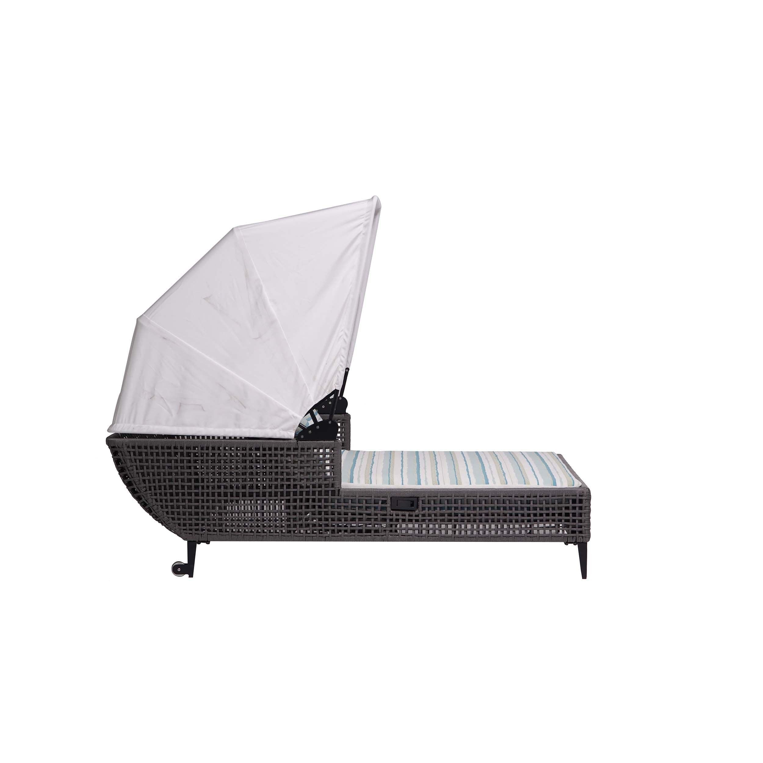 ratana-genval-daybed-with-sunbrella-canopy-6