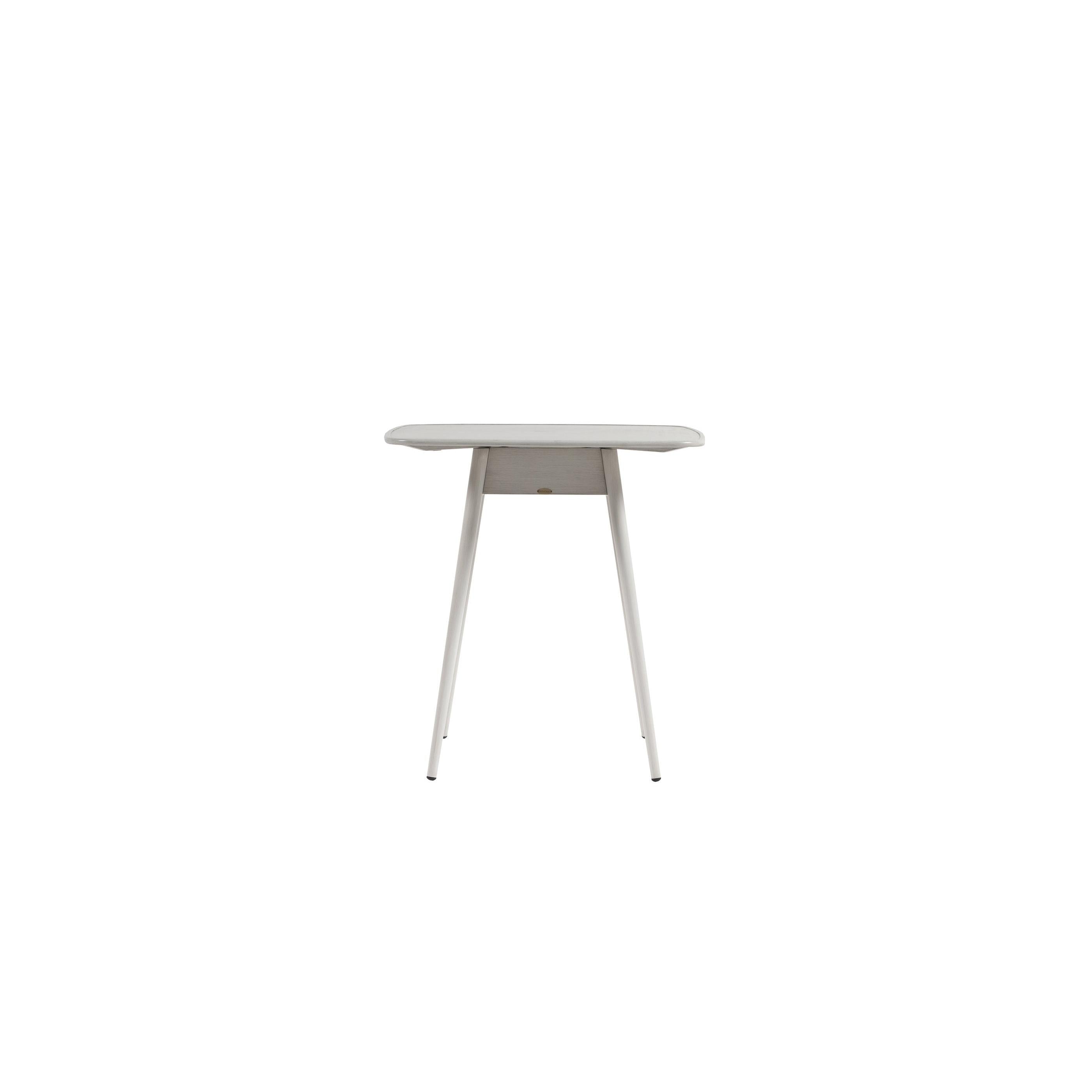 ratana-alinea-39-inch-square-bar-table-with-umbrella-hole-29