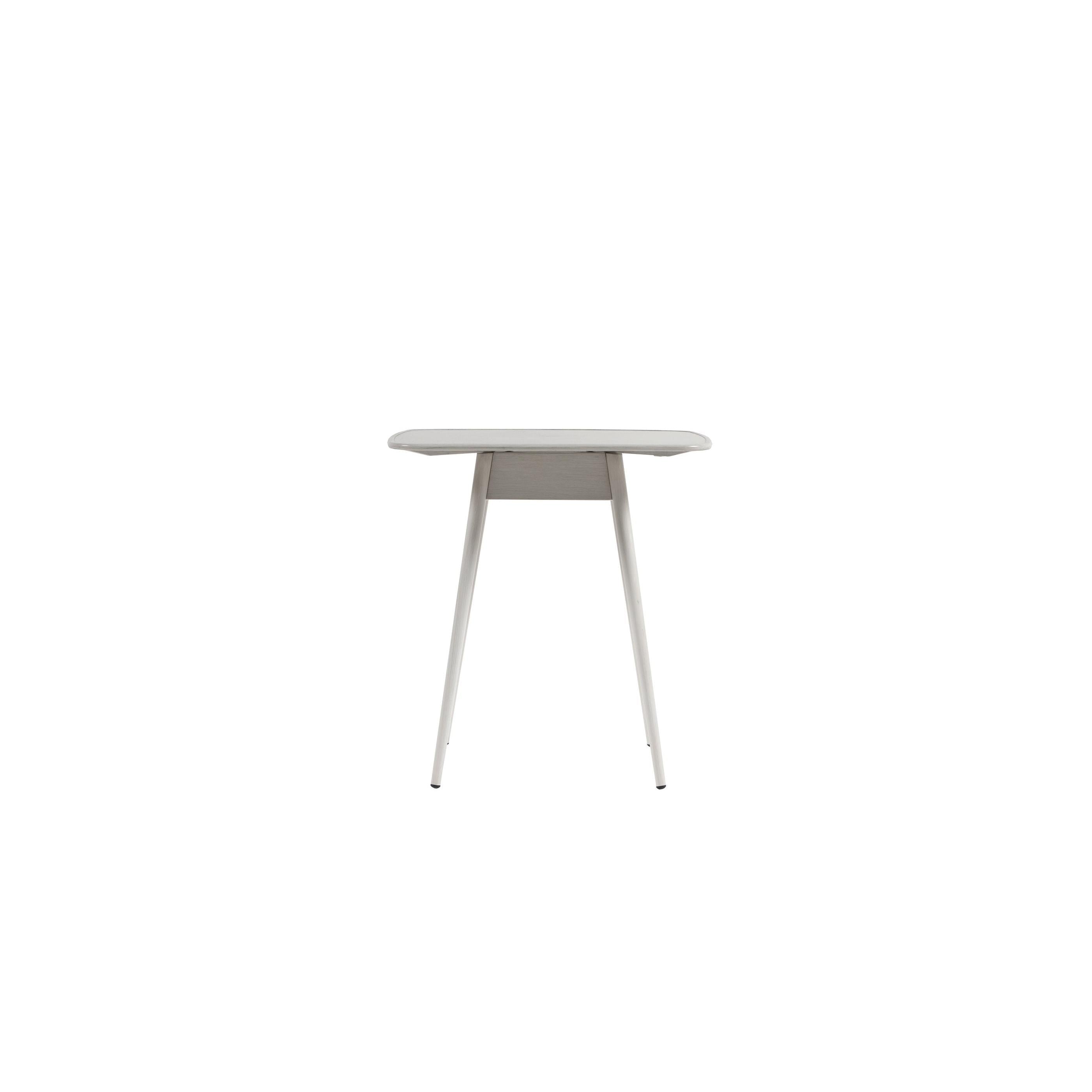 ratana-alinea-39-inch-square-bar-table-with-umbrella-hole-30