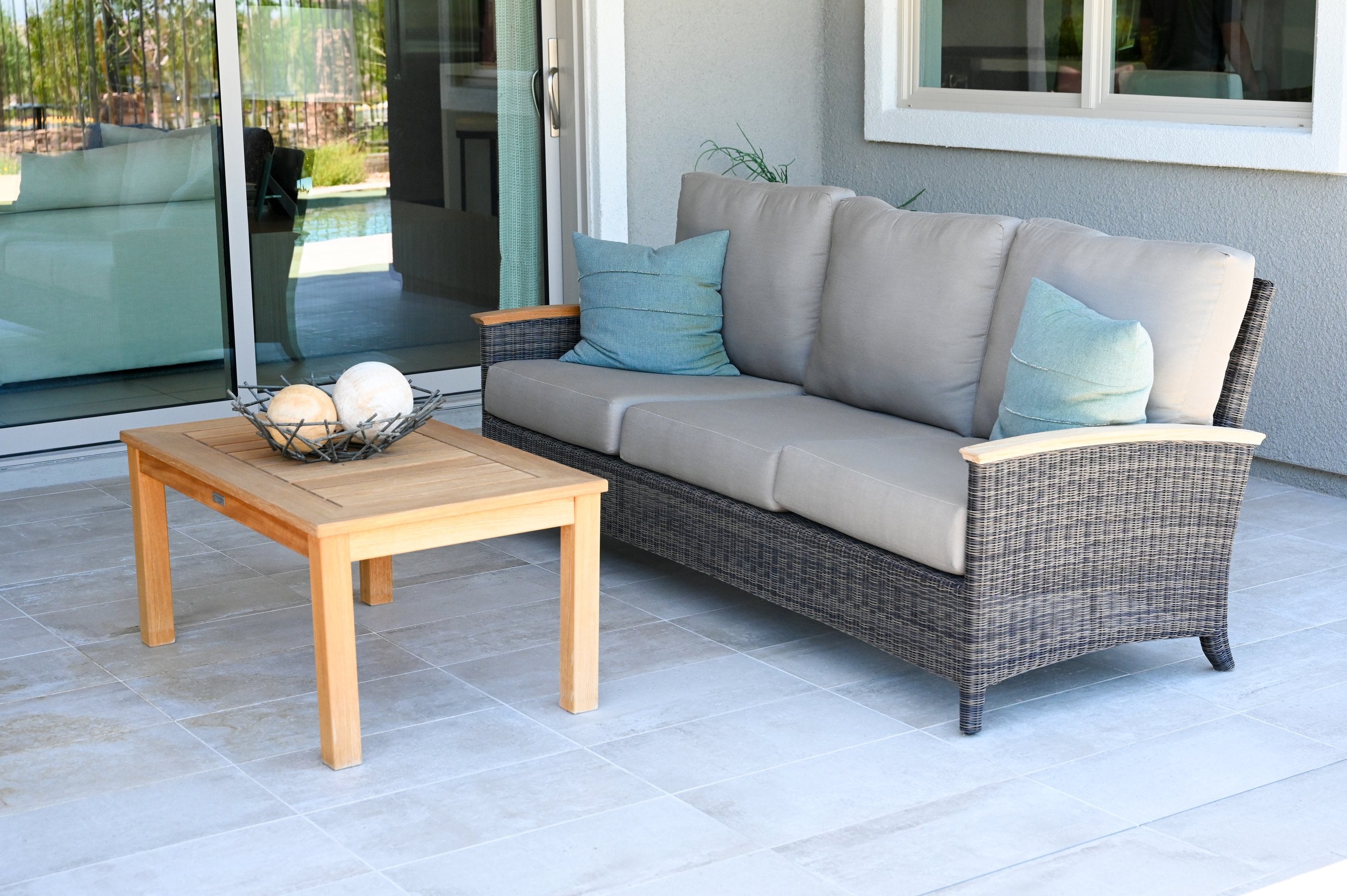 Three Birds Casual Newport