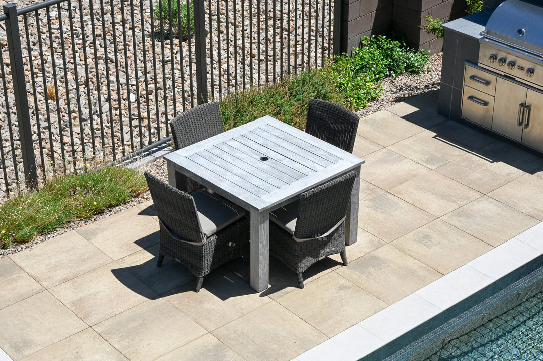 Three Birds Casual Bella