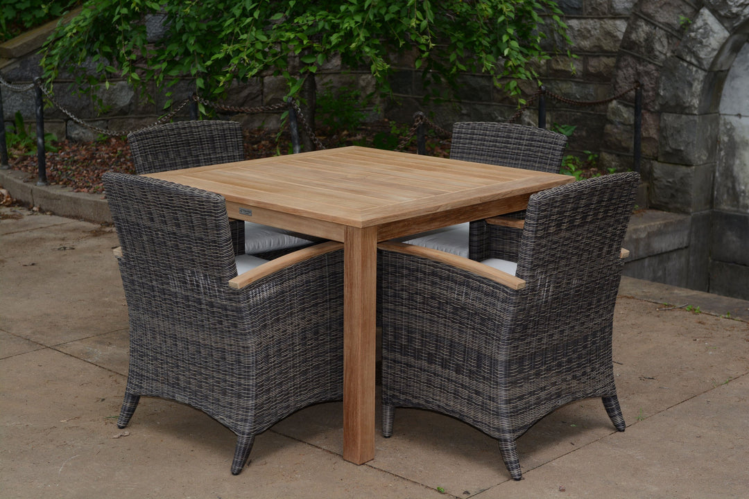 Three Birds Casual Newport