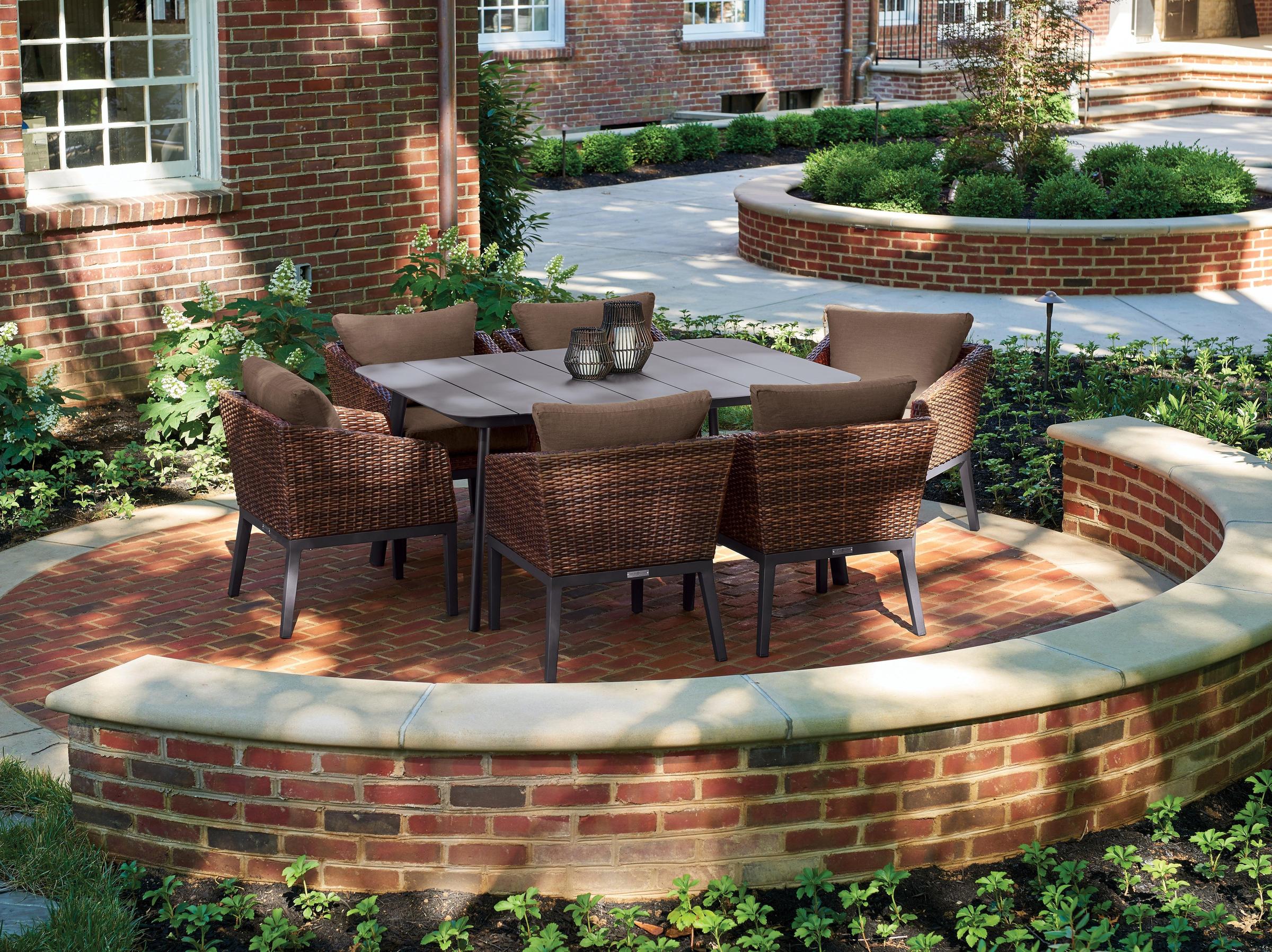 Eiland 63" Rectangular Dining Table