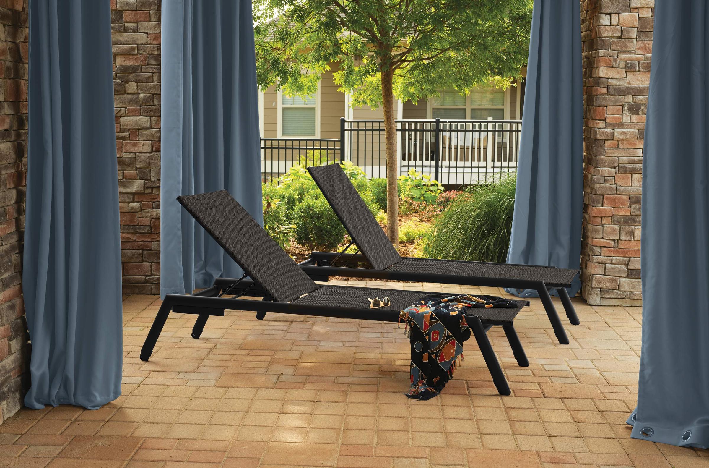 Eiland Armless Chaise Lounge - Set Of 2