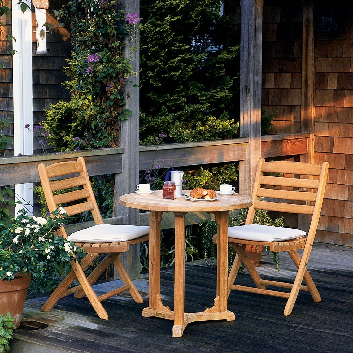 Essex 30" Bistro Table