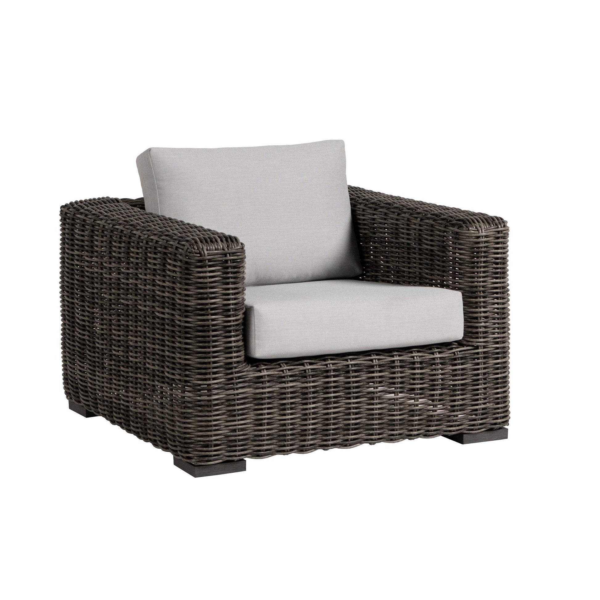 ratana-cubo-club-chair-4