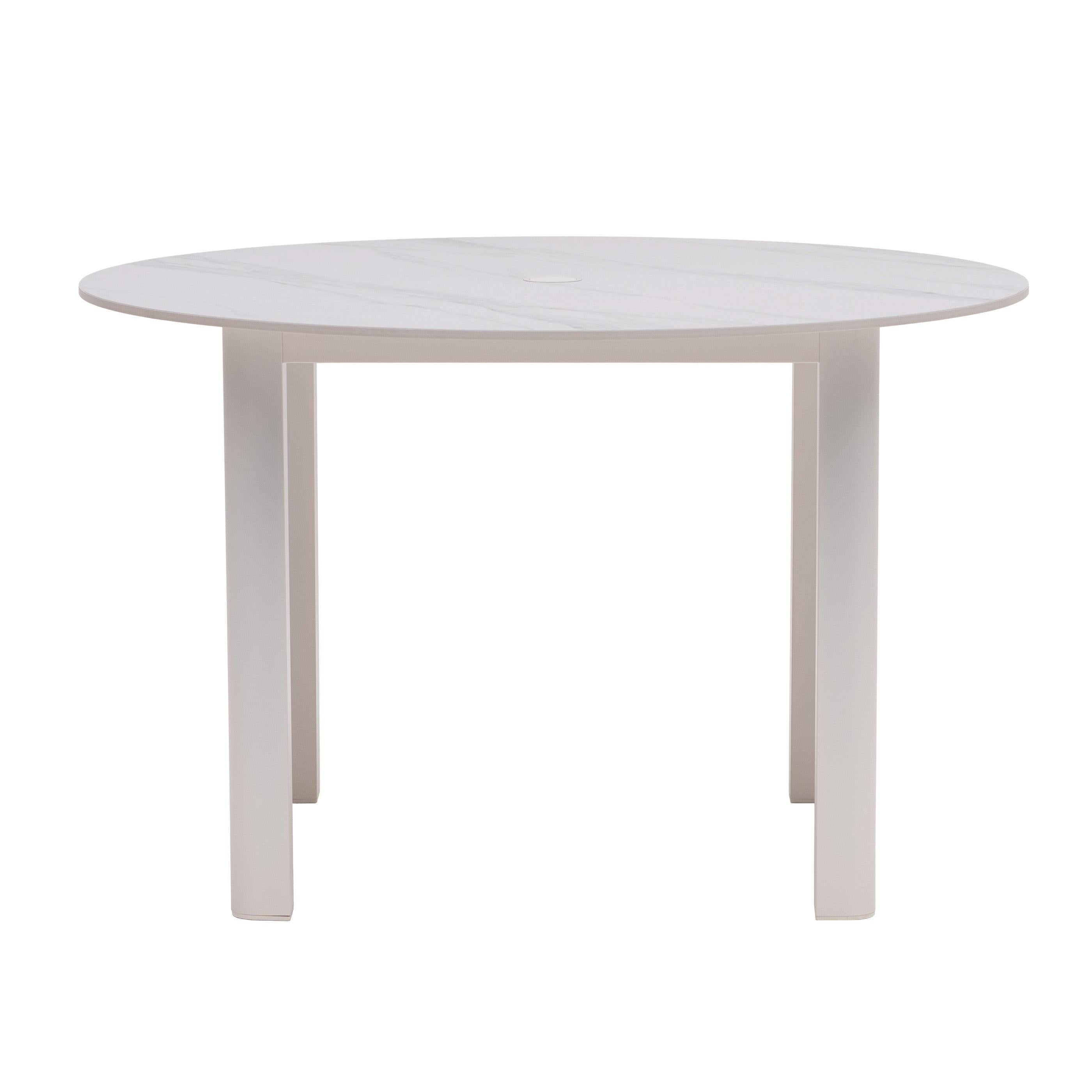 ratana-hampshire-48-inch-round-dining-table-with-umbrella-hole-5