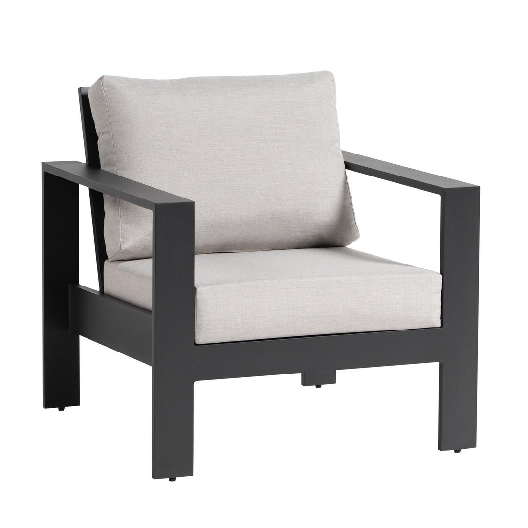 ratana-vienna-club-chair-1