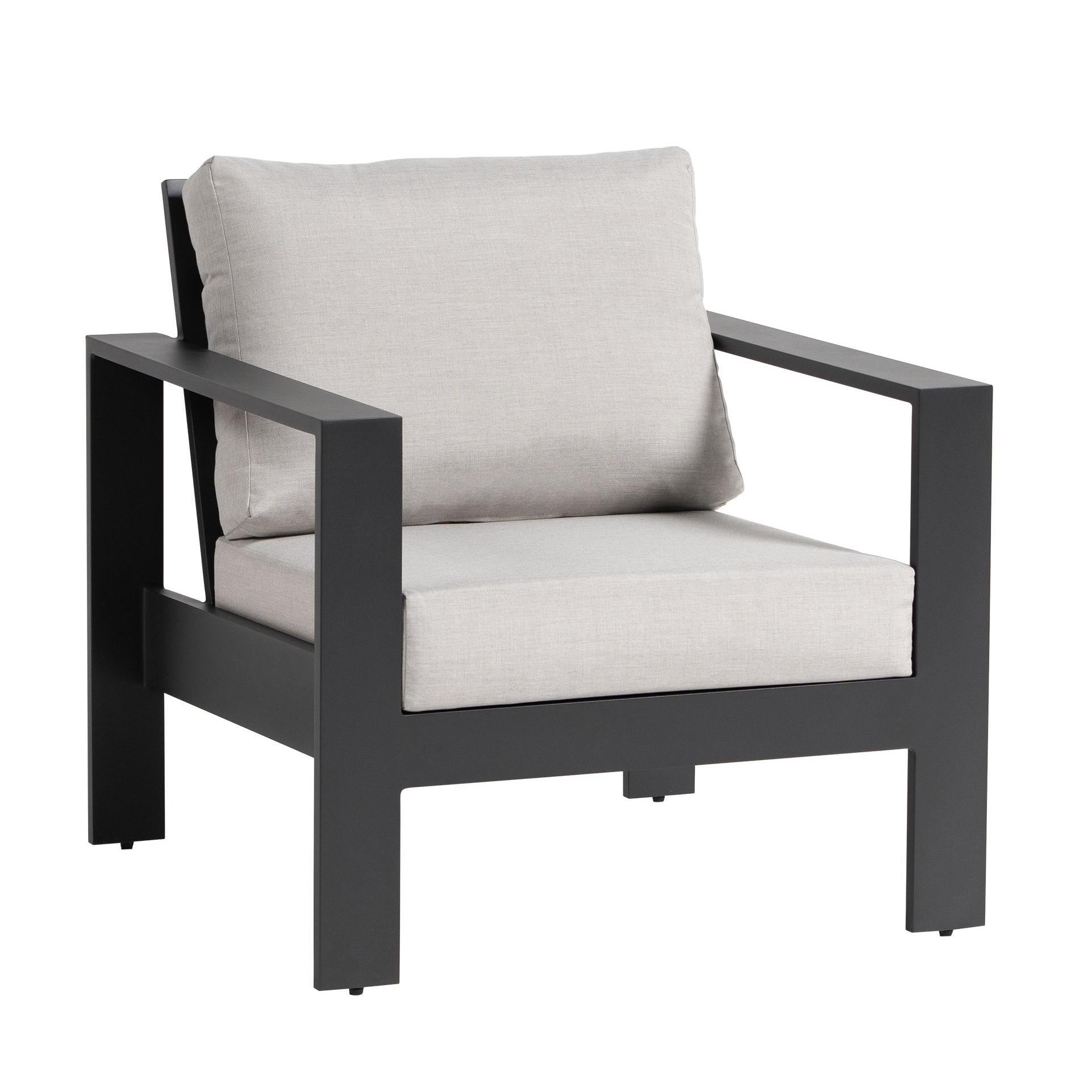 ratana-vienna-club-chair-1